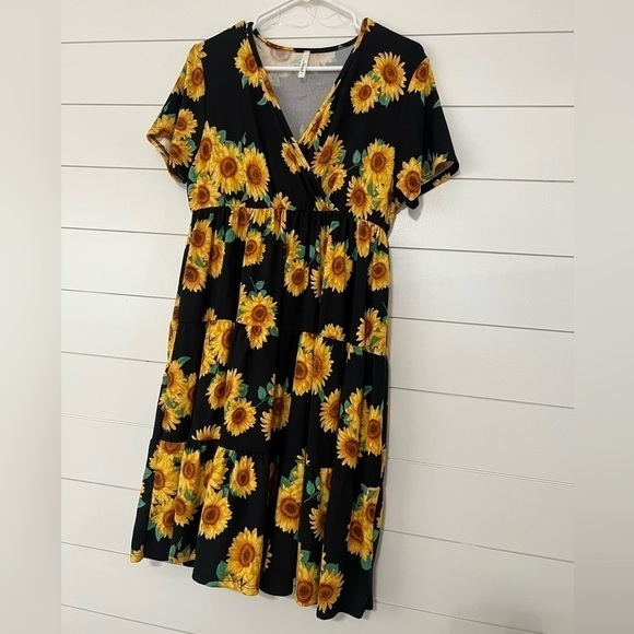 Sunflower Dress - Picture 1 of 4